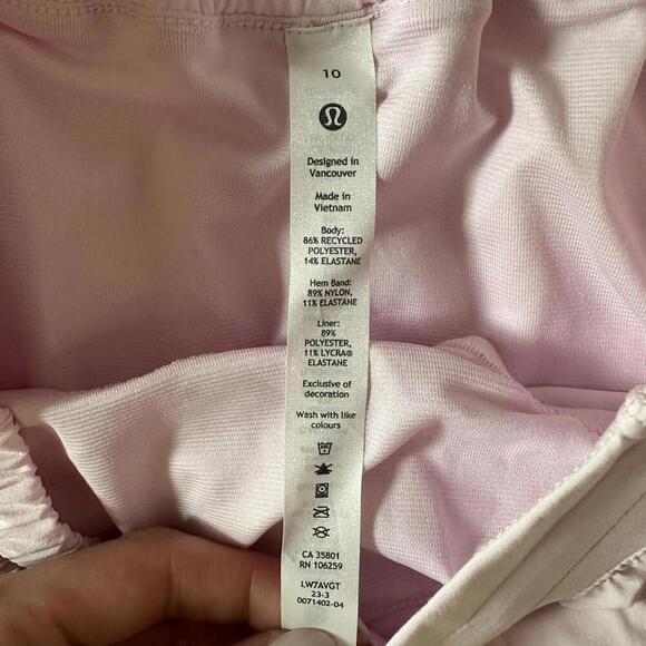 Lululemon Hotty Hot Low-Rise Lined Short 4" Meadowsweet Pink Size 10 NWT - Picture 5 of 7